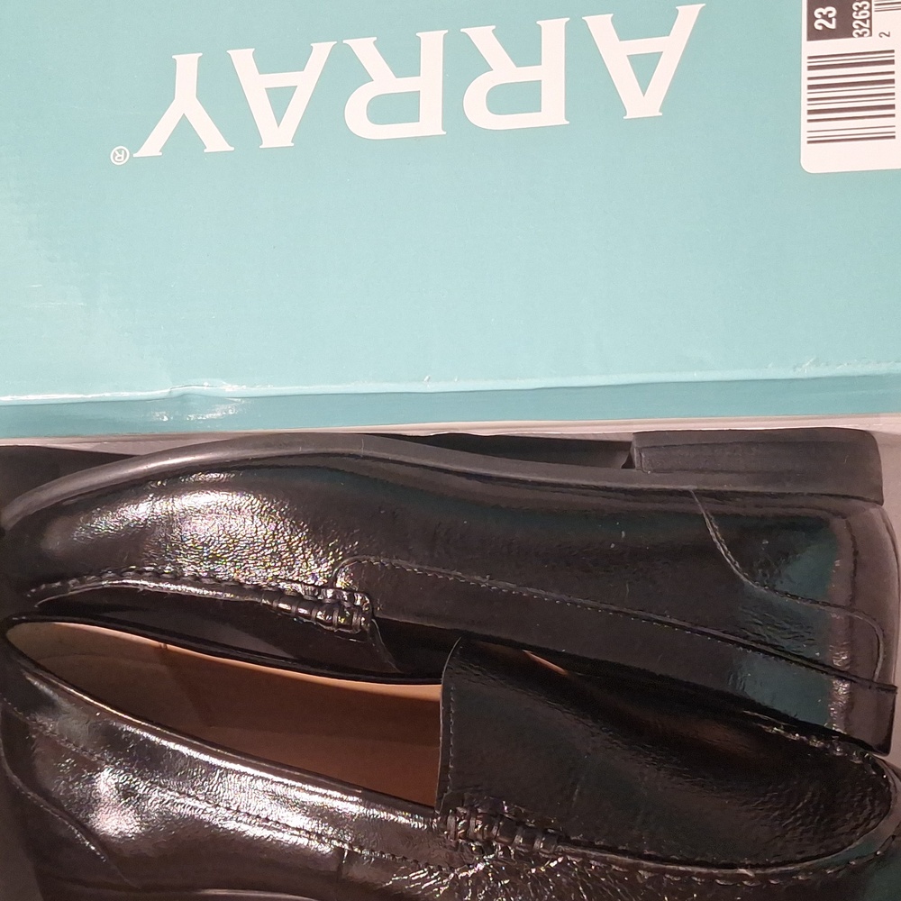 Array Womens Katie Black Leather Block Heel Slip On Loafers Shoes New 10 W 10w